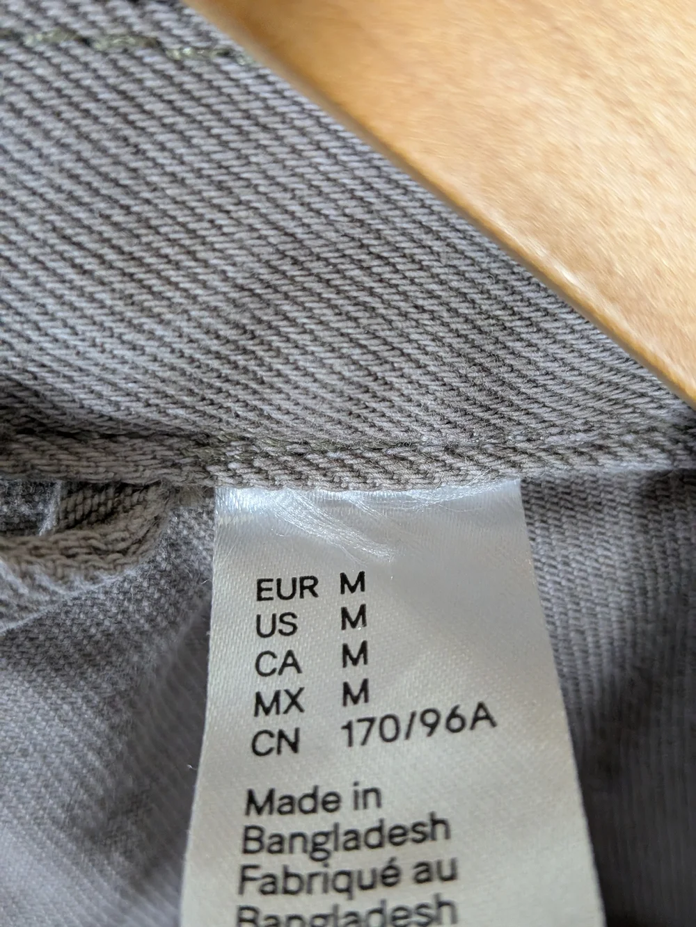 H&M Divided Gray Utility Cargo Denim Jacket Size Medium Full Zip Pockets